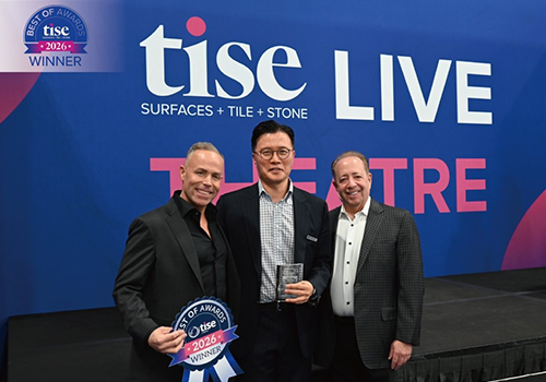 바닥재 전시회 한국기업 최초 4년 연속 수상